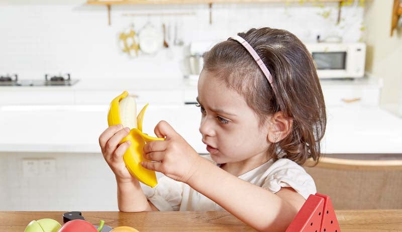 Hape In the Kitchen Hape Cutting Fruit Playset