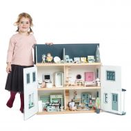 Dovetail Dolls House with Furniture Bundle